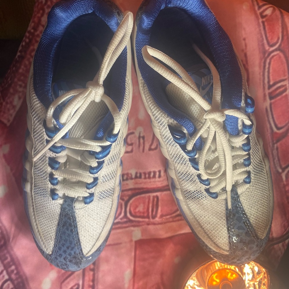 Nike Air Max White and Blue Brand new Sneakers